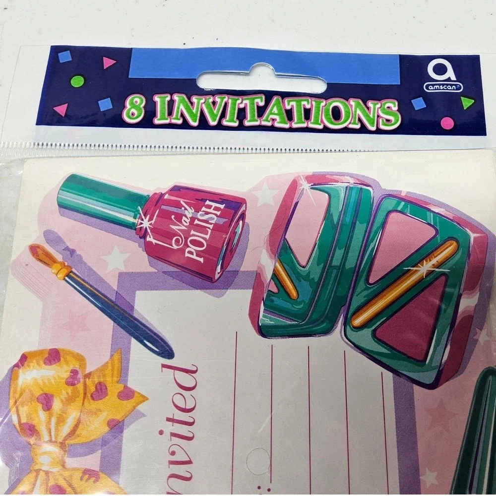 Trend Setters Makeup Party Supplies Set Kids Pink 90s Spa Theme Tablecovers Bags